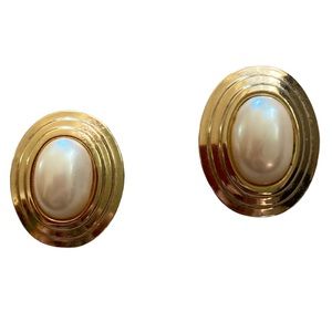 Vintage faux pearl earrings